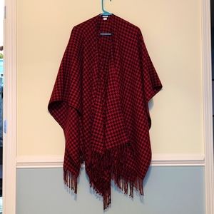 NWOT Croft & Barrow Black and Red Poncho